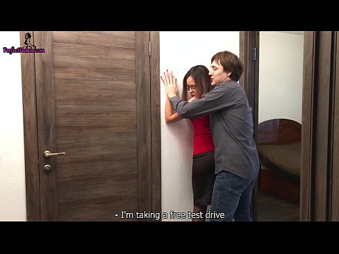 ❤️ Sexy Realtor Sensually Jerks Kanyang Puke at Fucks Habang Nagbebenta ng Kanyang Apartment - Krempai ❤❌ Fucking sa amin ❌️
